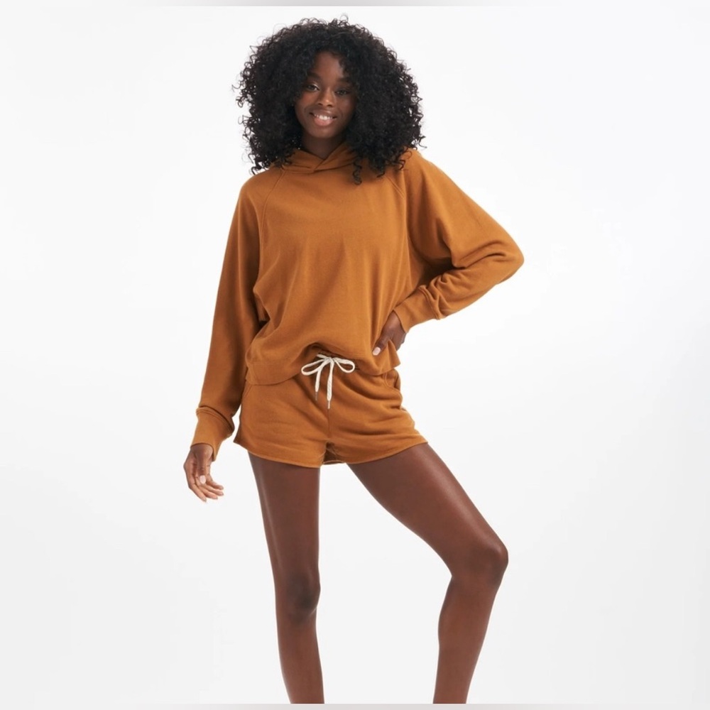 Vuori Women's Hoodie in Mustard